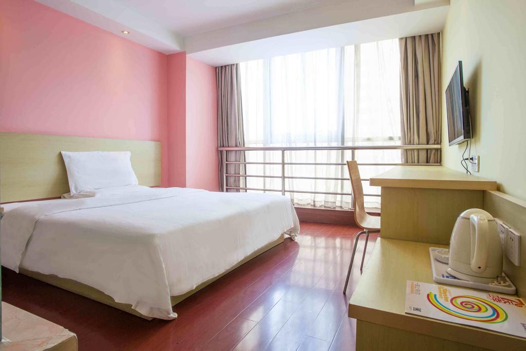 7Days Inn Nanchang North Railway Station Square Habitación foto